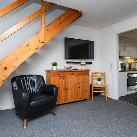 Semesterbostad 6 Person Holiday In R M