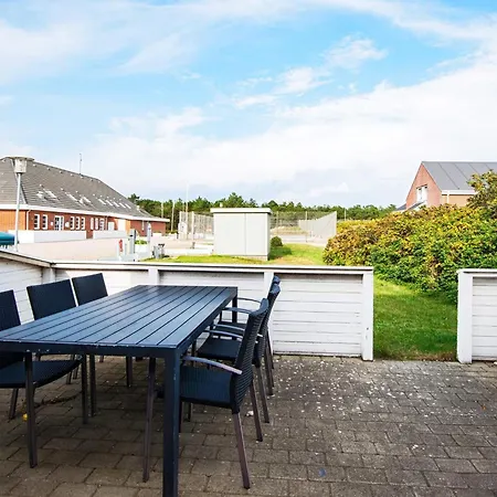 Semesterbostad 6 Person Holiday In R M *